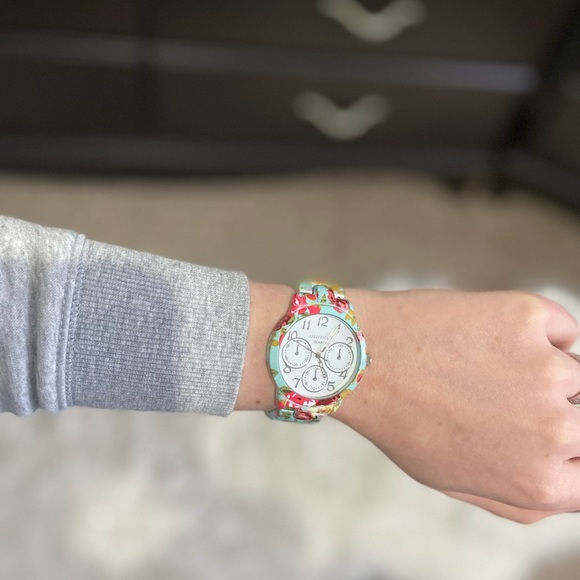 ✨Host Pick✨ Aeropostale Floral Watch - Picture 5 of 5